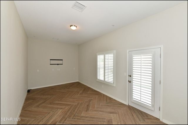 6933 Copper Town Drive, El Paso, TX 79934