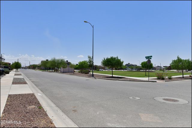 6933 Copper Town Drive, El Paso, TX 79934