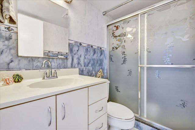 5600 N Flagler Drive Unit 1608, West Palm Beach, FL 33407