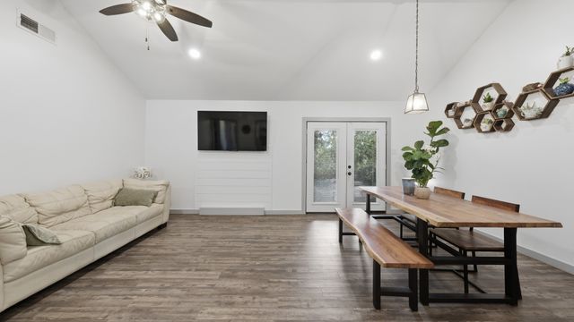304 Cherry Street, Weatherford, TX 76086