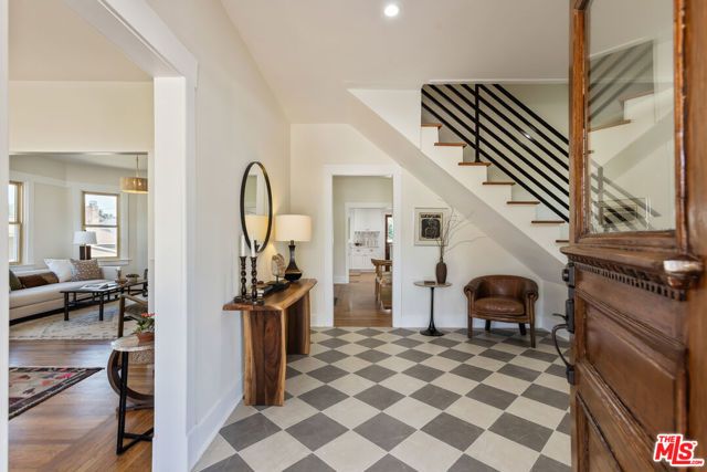 6318 Planada Avenue, Los Angeles, CA 90042