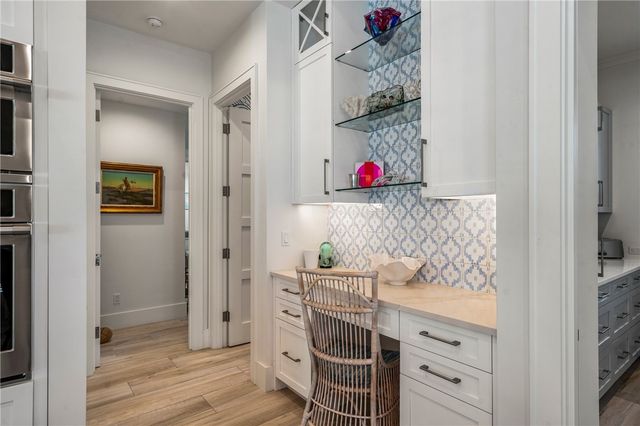 835 Iris Lane, Vero Beach, FL 32963