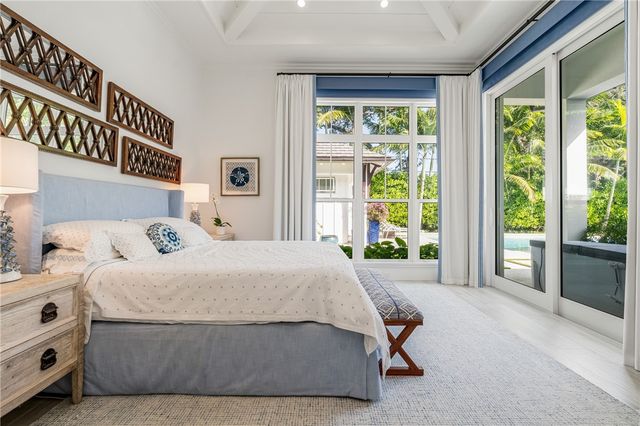 835 Iris Lane, Vero Beach, FL 32963