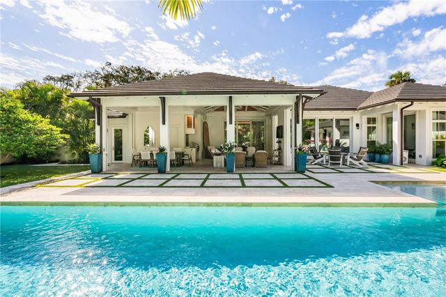 835 Iris Lane, Vero Beach, FL 32963