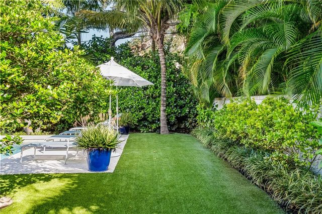 835 Iris Lane, Vero Beach, FL 32963