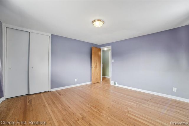 11274 Middlebelt Road, Livonia, MI 48150