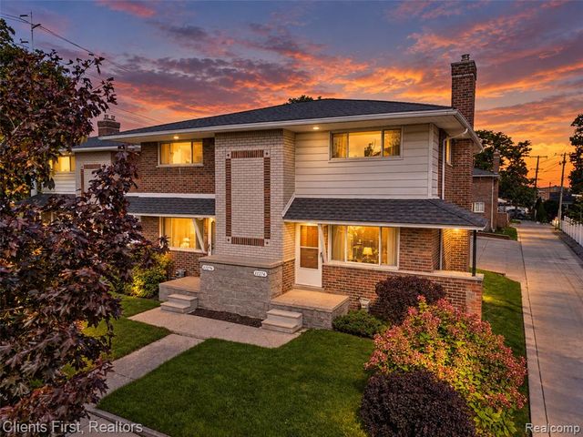 11274 Middlebelt Road, Livonia, MI 48150
