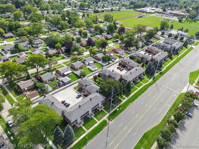 11274 Middlebelt Road, Livonia, MI 48150