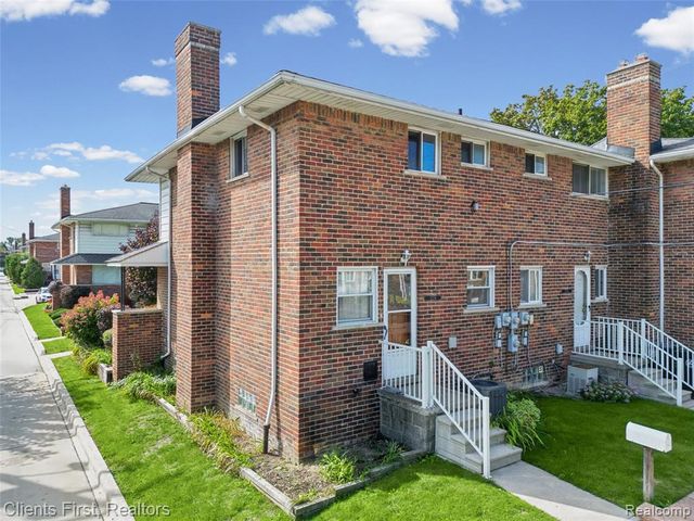 11274 Middlebelt Road, Livonia, MI 48150
