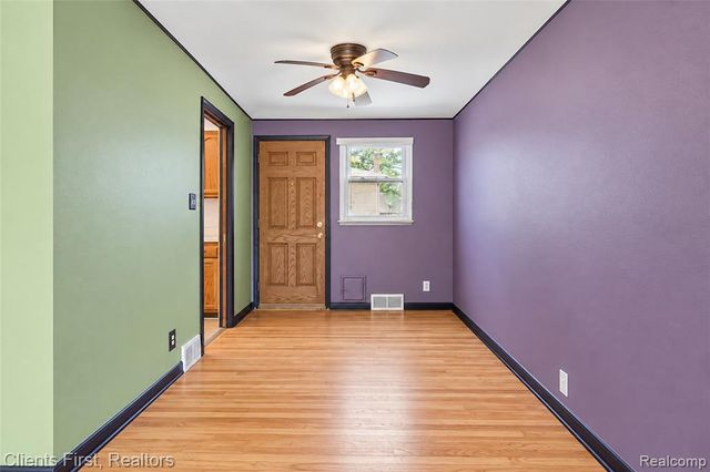 11274 Middlebelt Road, Livonia, MI 48150