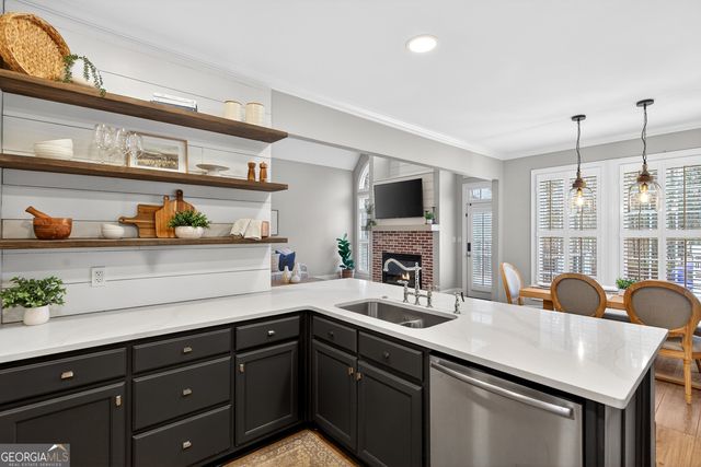 225 Summerfield Place, Fayetteville, GA 30215