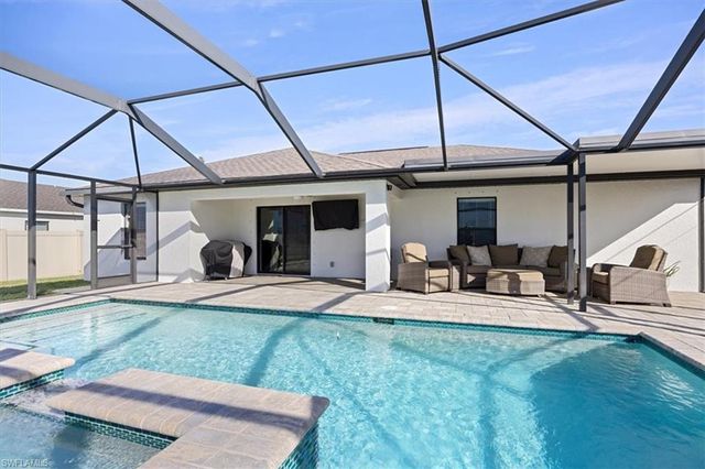 3818 SW 15th PL, Cape Coral, FL 33914