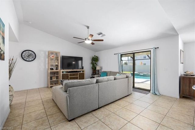 3818 SW 15th PL, Cape Coral, FL 33914