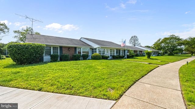 355-A DORCHESTER DR, Lakewood, NJ 08701
