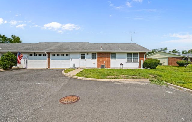 355-A DORCHESTER DR, Lakewood, NJ 08701