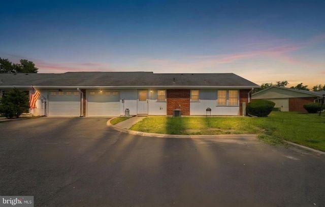 355-A DORCHESTER DR, Lakewood, NJ 08701