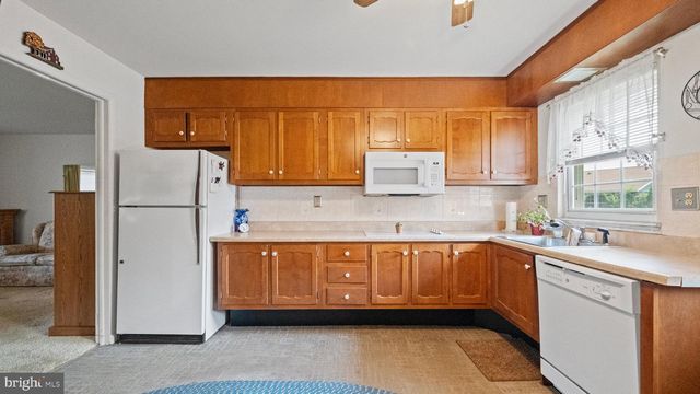 355-A DORCHESTER DR, Lakewood, NJ 08701