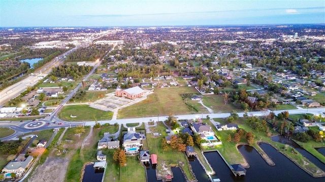 4528 Carlyss Drive, Sulphur, LA 70665