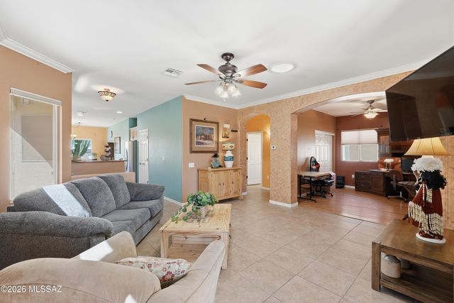 553 W Calle Media Luz, Sahuarita, AZ 85629