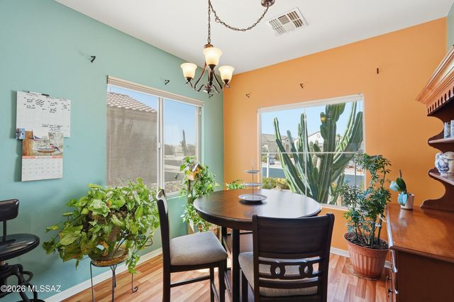 553 W Calle Media Luz, Sahuarita, AZ 85629