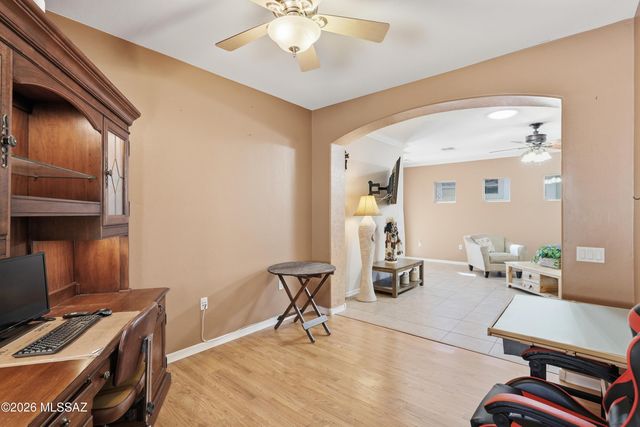 553 W Calle Media Luz, Sahuarita, AZ 85629