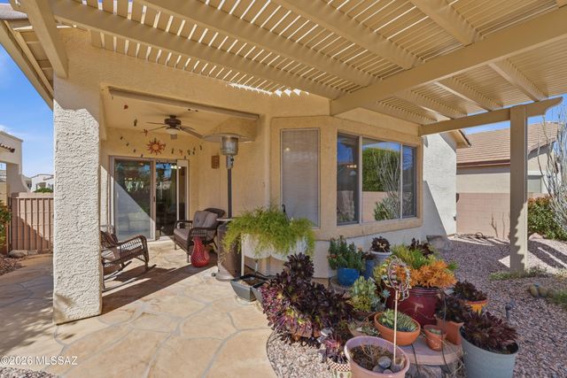 553 W Calle Media Luz, Sahuarita, AZ 85629