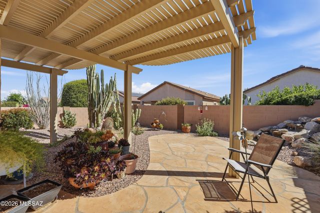 553 W Calle Media Luz, Sahuarita, AZ 85629