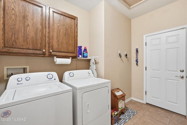 553 W Calle Media Luz, Sahuarita, AZ 85629