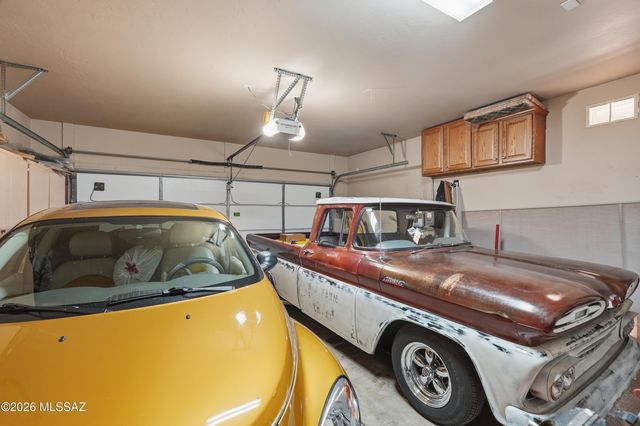 553 W Calle Media Luz, Sahuarita, AZ 85629