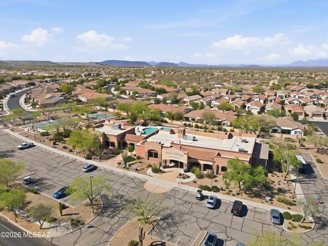 553 W Calle Media Luz, Sahuarita, AZ 85629
