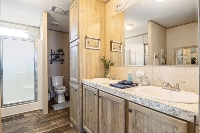 620 Lagoon Drive, Point Blank, TX 77364
