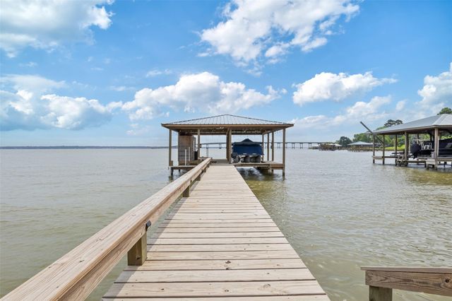 620 Lagoon Drive, Point Blank, TX 77364