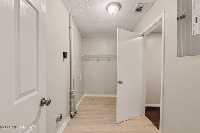 6423 SHETLAND Road, Jacksonville, FL 32277