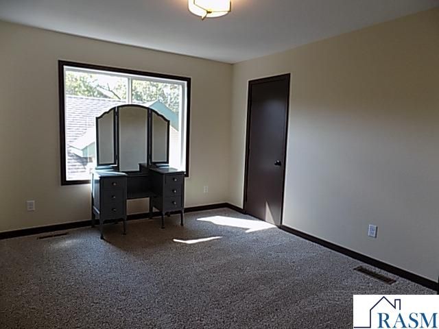 622 N 5th Street, Mankato, MN 56001