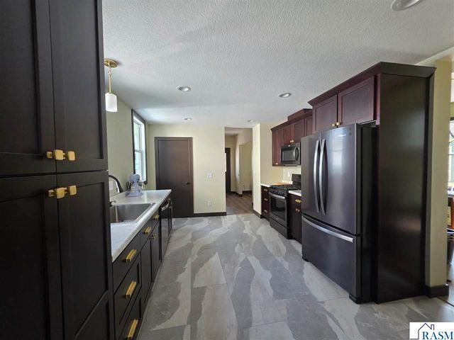 622 N 5th Street, Mankato, MN 56001