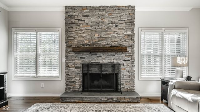 3607 Mossy Rock Drive, Zionsville, IN 46077