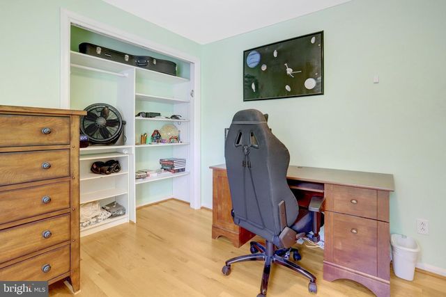 209 TYSON DR, Falls Church, VA 22046