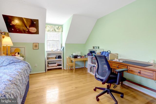 209 TYSON DR, Falls Church, VA 22046