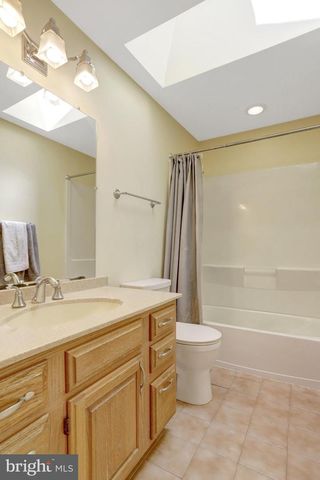 209 TYSON DR, Falls Church, VA 22046