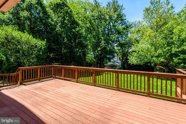 209 TYSON DR, Falls Church, VA 22046