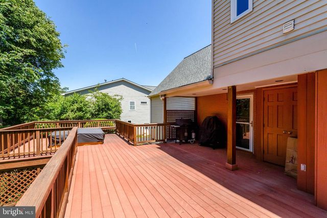 209 TYSON DR, Falls Church, VA 22046