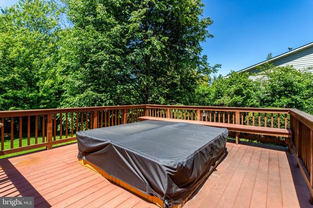 209 TYSON DR, Falls Church, VA 22046