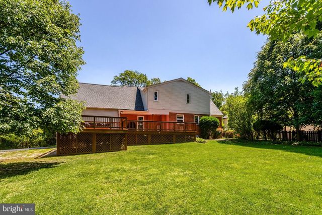 209 TYSON DR, Falls Church, VA 22046