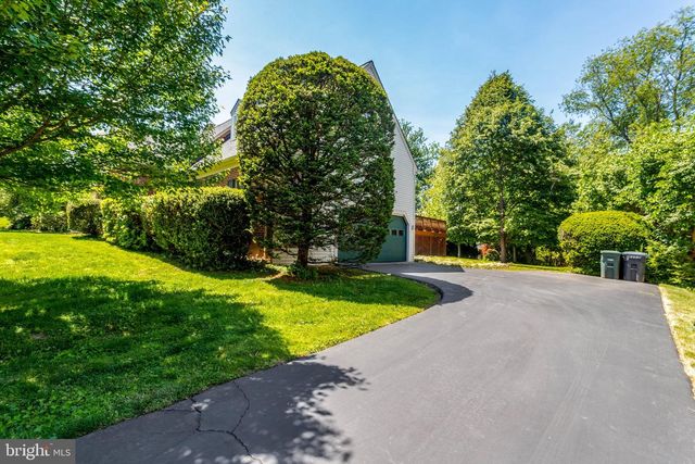 209 TYSON DR, Falls Church, VA 22046