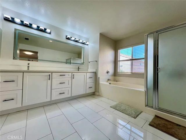 21 New Jersey, Irvine, CA 92606