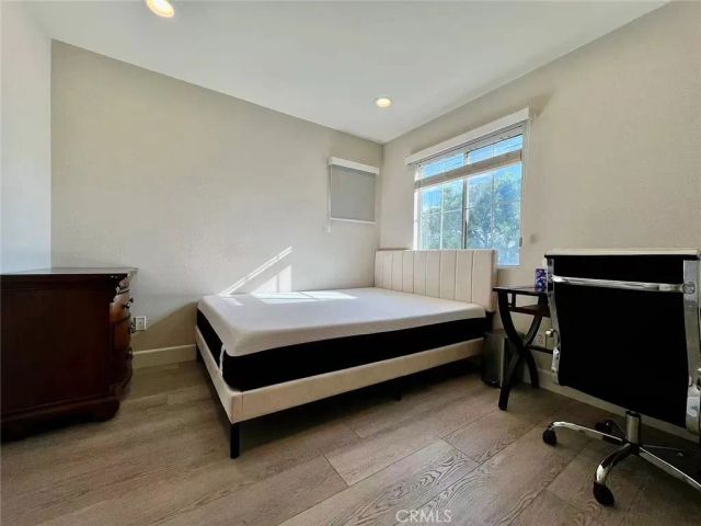 21 New Jersey, Irvine, CA 92606