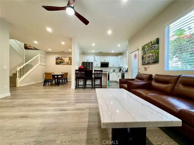 21 New Jersey, Irvine, CA 92606