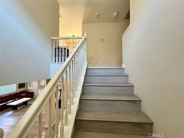 21 New Jersey, Irvine, CA 92606