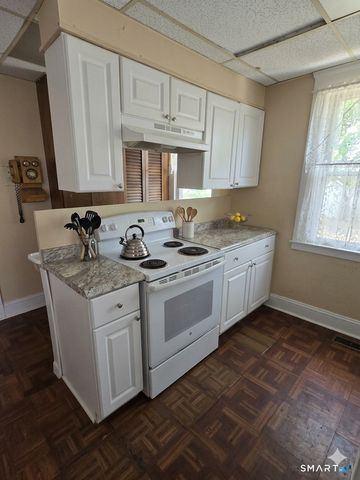 21 Scott Street, Hamden, CT 06514