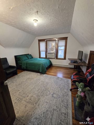 21 Scott Street, Hamden, CT 06514